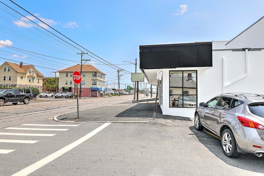 More Photos Of 577 Warren Ave, East Providence Storefront Retail Office For Sale
