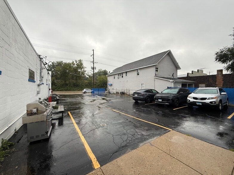 More Photos Of 204 Northwest Hwy, Fox River Grove Freestanding For Sale