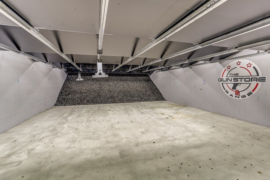 More Photos Of 6920 Winchester Rd, Memphis Freestanding For Sale