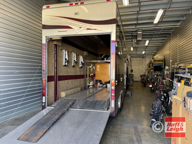 More Photos Of 9345 Commerce Center St, Highlands Ranch Warehouse For Sale