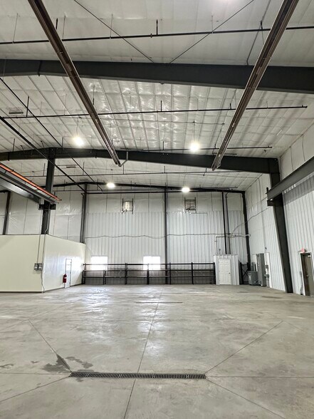 More Photos Of 6224 Tonkawa Trl, Casper Warehouse For Sale