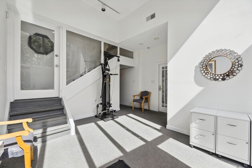 More Photos Of 35 Belden Pl, Montclair Loft Creative Space For Sale