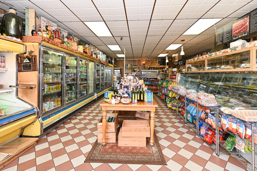 More Photos Of 1420 Park Ave, Merrick Convenience Store For Sale