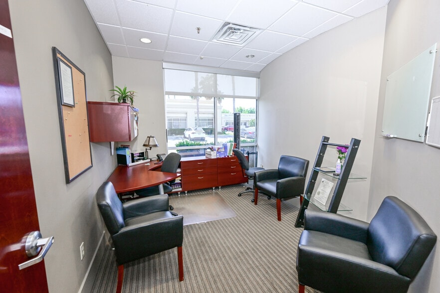 More Photos Of 7055 N Chestnut Ave, Fresno Medical For Sale