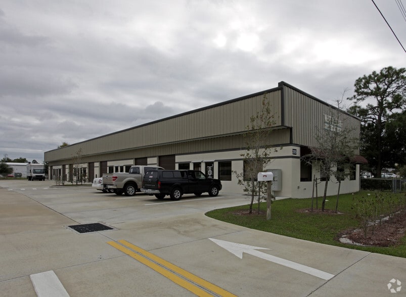 Primary Photo Of 205 West Dr, Melbourne Flex For Lease