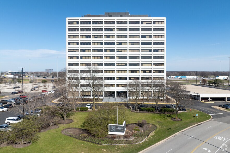 More Photos Of 1051 Perimeter Dr, Schaumburg Office For Lease