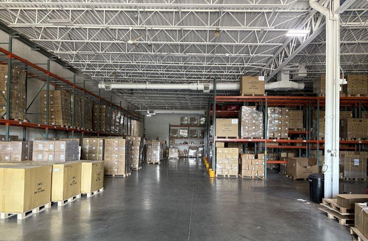 More Photos Of 9980 S Oakwood Park Dr, Franklin Manufacturing For Sale