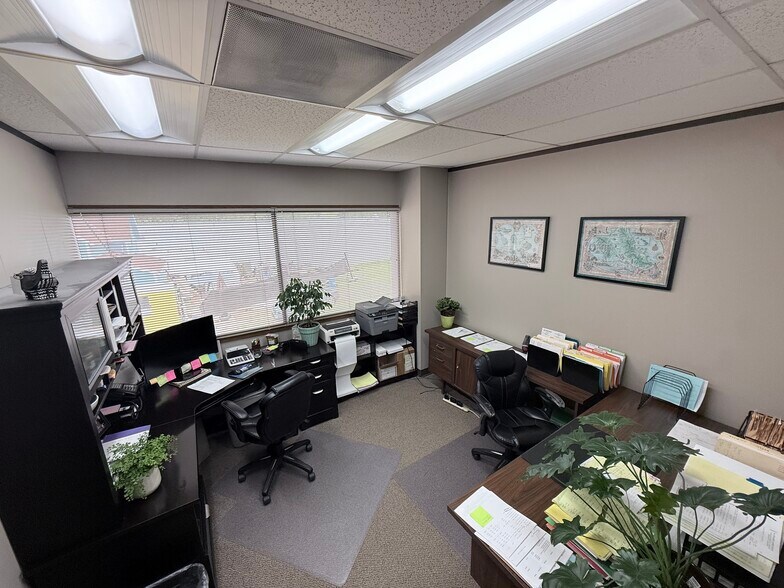 More Photos Of 9780 SW Shady Ln, Tigard Office For Lease