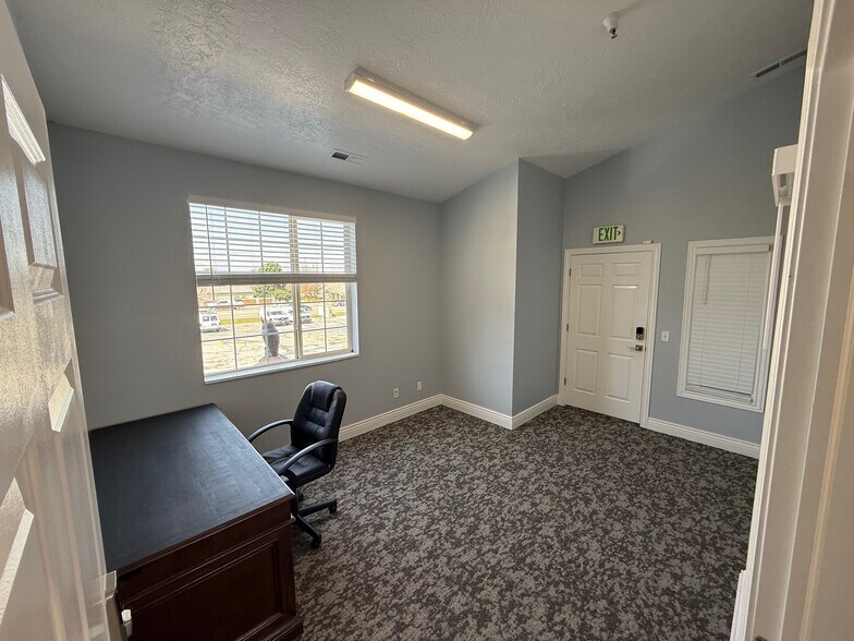 More Photos Of 9571 S 700 E, Sandy Office For Lease