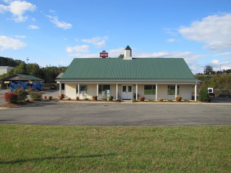 More Photos Of 105 Lola Ln, Pilot Mountain Light Distribution For Lease