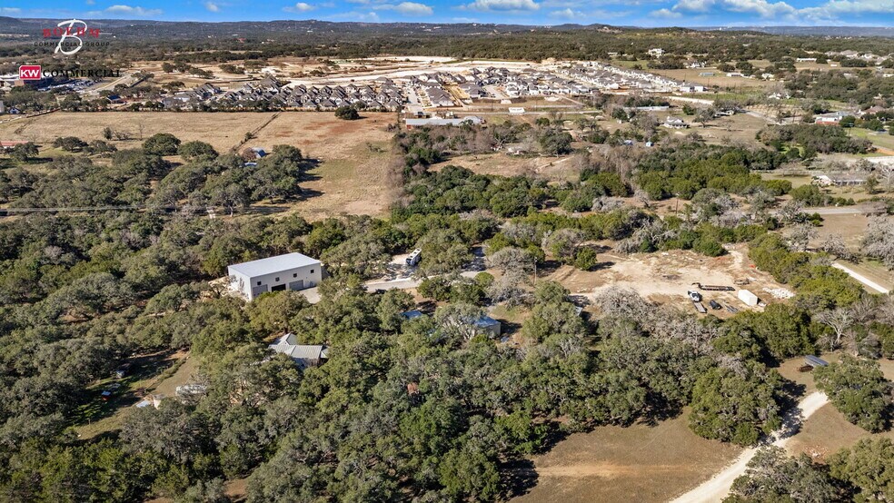 More Photos Of 39 Scenic Loop Rd, Boerne Office Residential For Lease