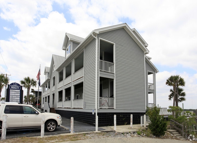 Primary Photo Of 103 Palm Blvd, Isle Of Palms Office For Sale