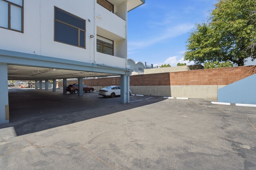 More Photos Of 6500 Fairmount Ave, El Cerrito Storefront Retail Office For Sale