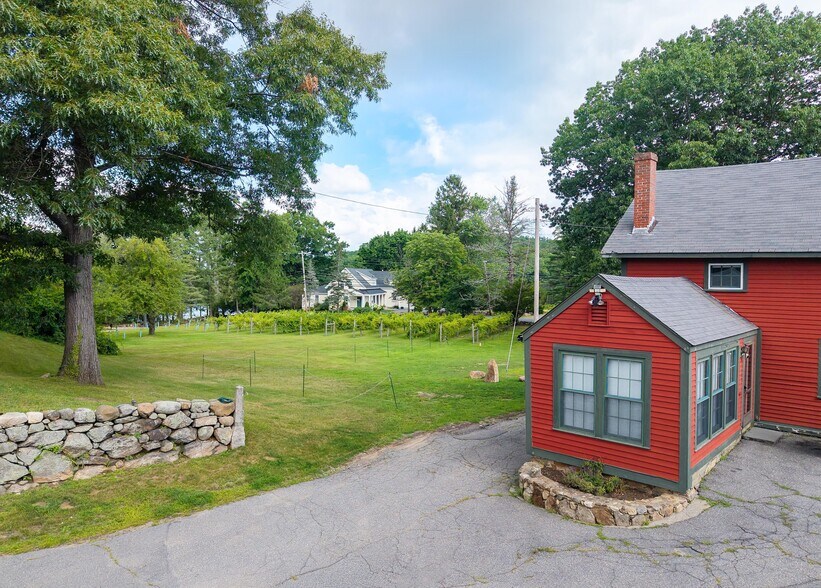 More Photos Of 11 Marbleridge Rd, North Andover Specialty For Sale