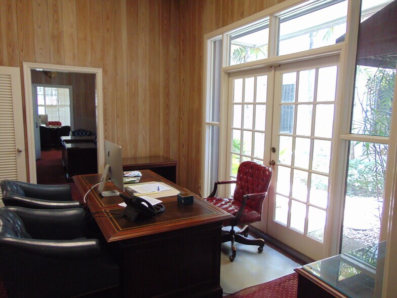 More Photos Of 30 SE 4th Ave, Delray Beach Office For Lease