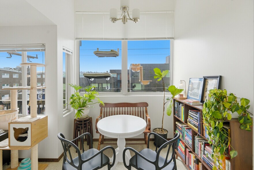More Photos Of 2362 Franklin Ave, Seattle Apartments For Sale