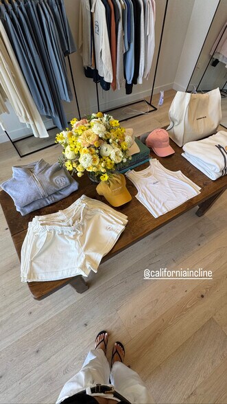 More Photos Of 23465 Civic Center Way, Malibu Unknown For Lease