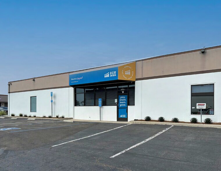 More Photos Of 5630 Kearny Mesa Rd, San Diego Light Manufacturing For Lease