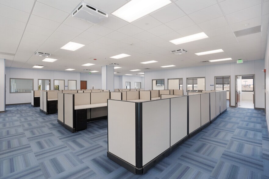 More Photos Of 4200 Mapleshade Ln, Plano Office For Sale