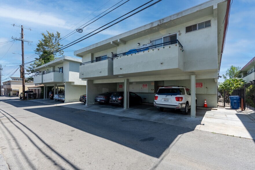 More Photos Of 3344 Mentone Ave, Los Angeles Apartments For Sale