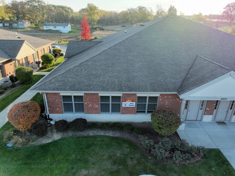More Photos Of 16610 W 159th St, Lockport Medical For Sale