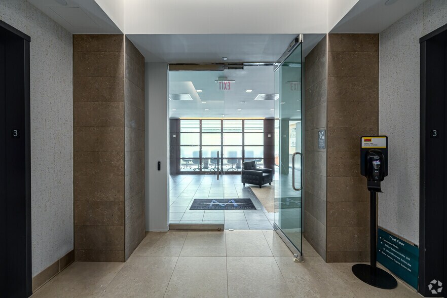 More Photos Of 440 Wheelers Farms Rd, Milford Office For Lease