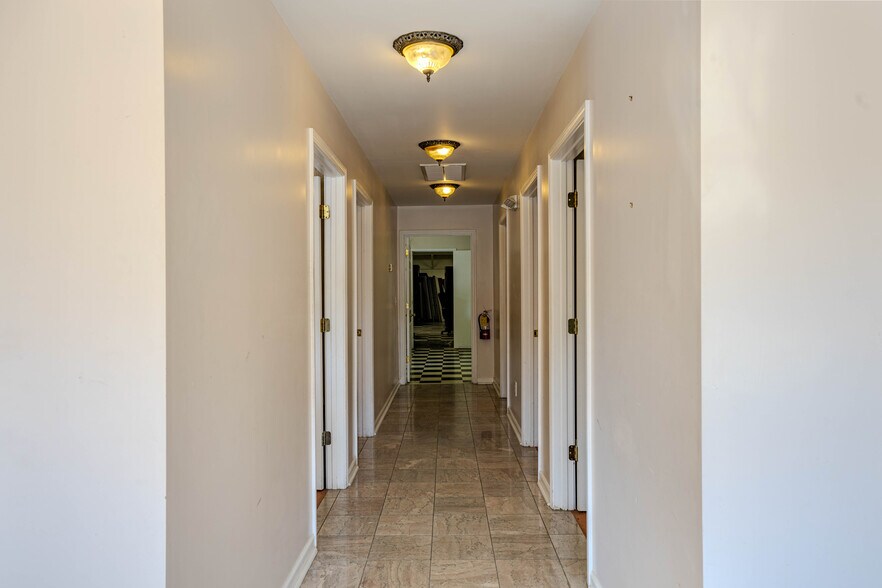 More Photos Of 3723 Martha Berry Hwy NW, Rome Service For Sale