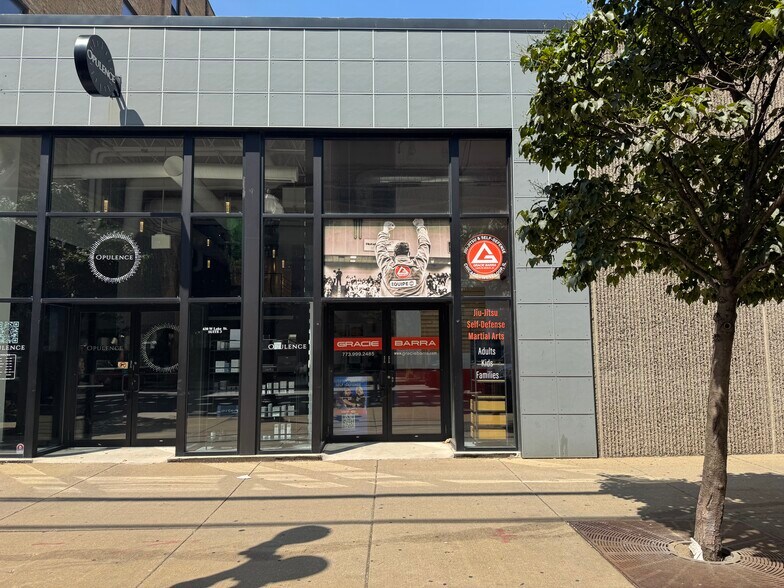 More Photos Of 630 W Lake St, Chicago Storefront Retail Office For Lease