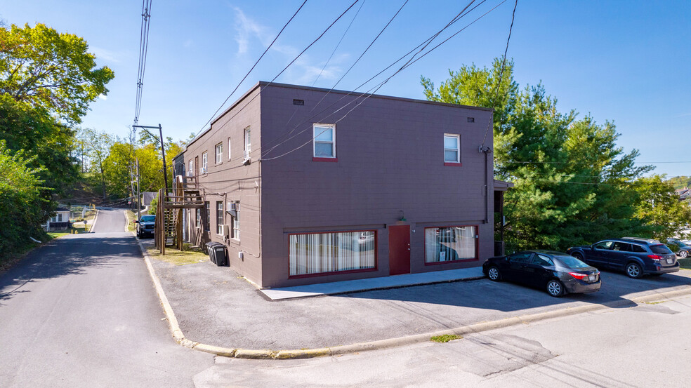 Primary Photo Of 18 Cleveland Ave, Westover Apartments For Sale