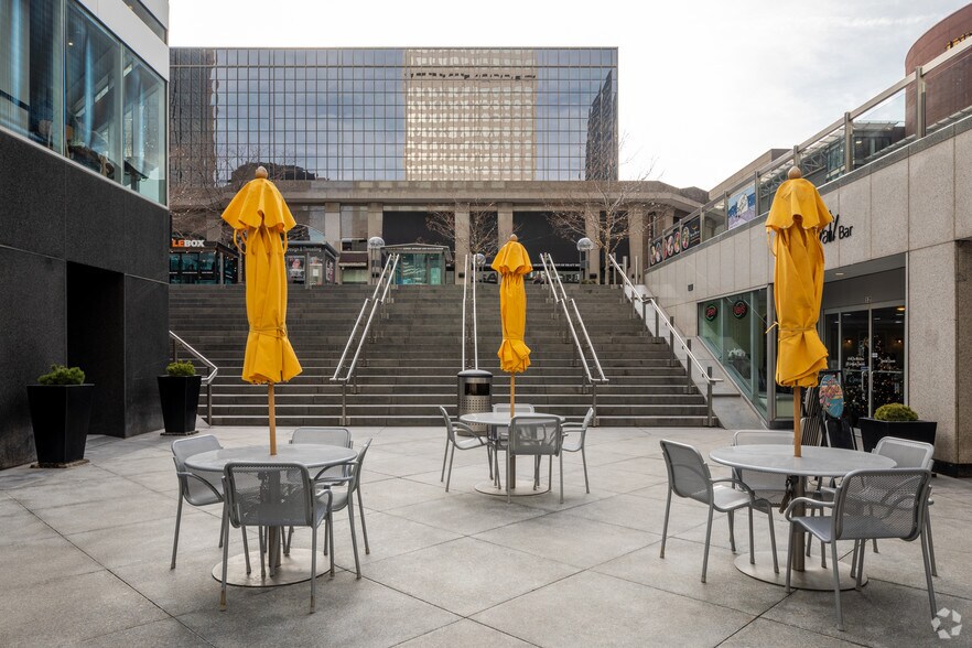 More Photos Of 370 17th St, Denver Office For Lease