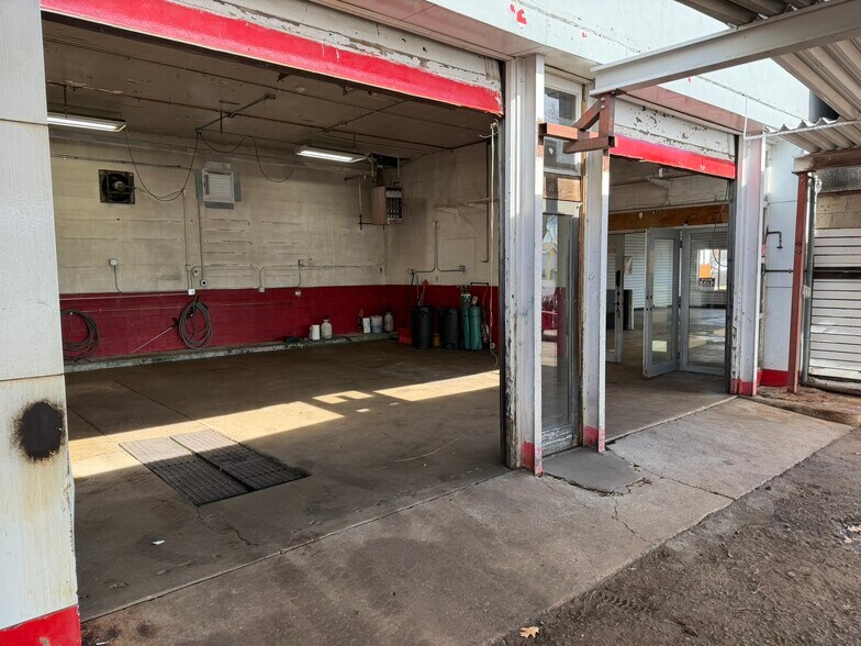 More Photos Of 7711 Grandview Ave, Arvada Freestanding For Sale