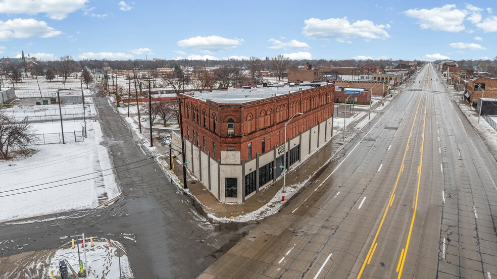 Primary Photo Of 2211 Gratiot Ave, Detroit Office For Sale