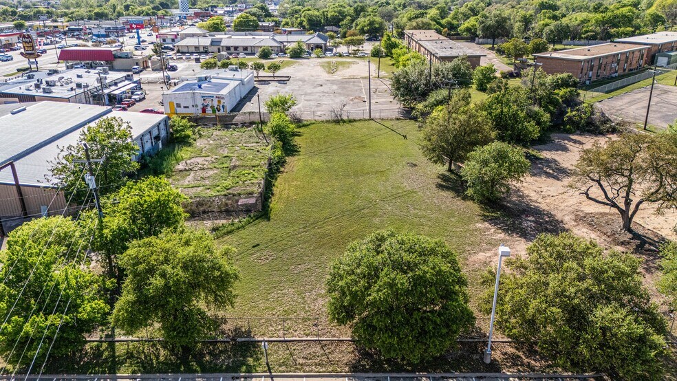 More Photos Of 720 N New Rd, Waco Land For Sale