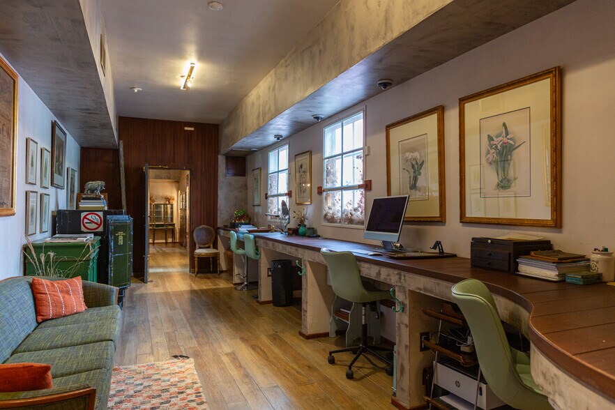 More Photos Of 1626 Silver Lake Blvd, Los Angeles Freestanding For Lease