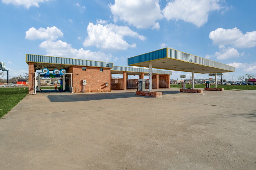 More Photos Of 317 W Princeton Dr, Princeton Carwash For Sale