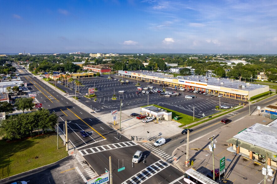 More Photos Of 1700-1820 N Main St, Kissimmee Unknown For Lease