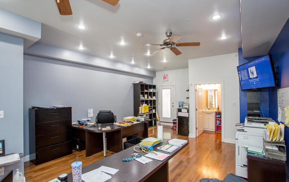 More Photos Of 1860 Frankford Ave, Philadelphia Storefront Retail Residential For Sale