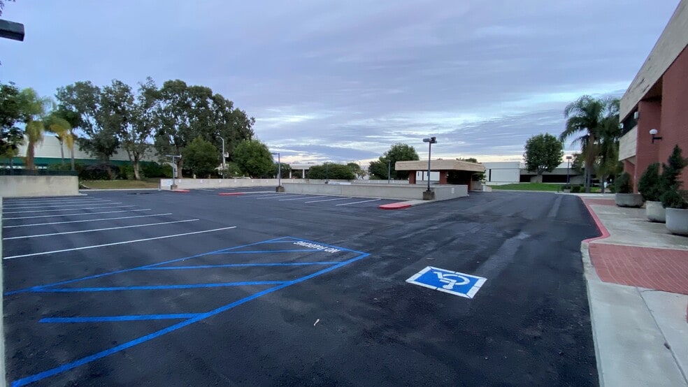 More Photos Of 14511 Franklin Ave, Tustin Office For Lease