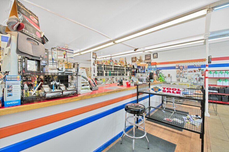 More Photos Of 220 E Aspen Ave, Fruita General Retail For Sale