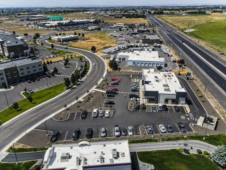 More Photos Of 2345 South Maiers Road, Moses Lake General Retail For Lease