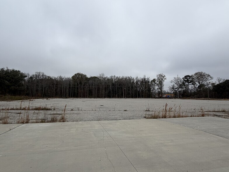 More Photos Of 100 Distribution Dr, Savannah Land For Sale