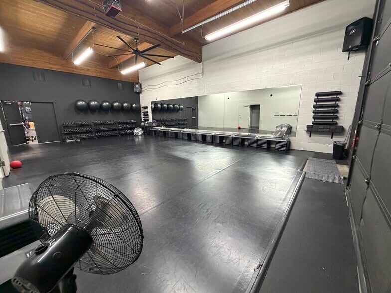 More Photos Of 155 W 14th St, Ogden Warehouse For Lease