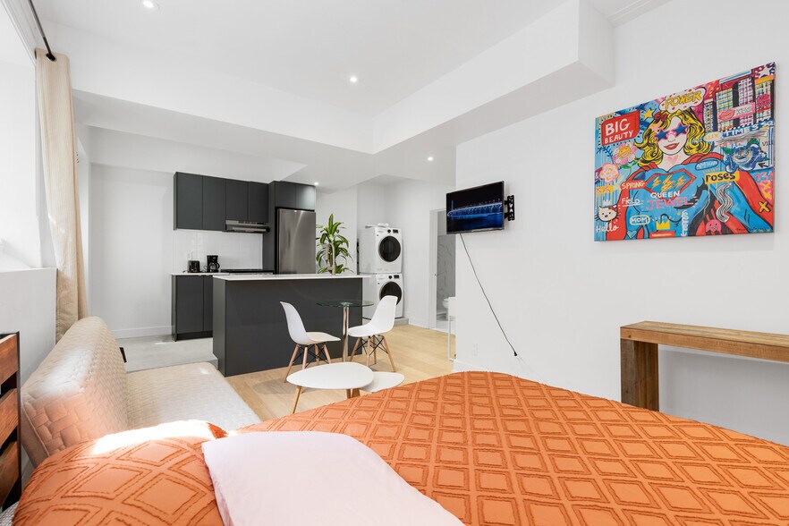 More Photos Of 2066-2070 Av Lincoln, Montréal Apartments For Sale