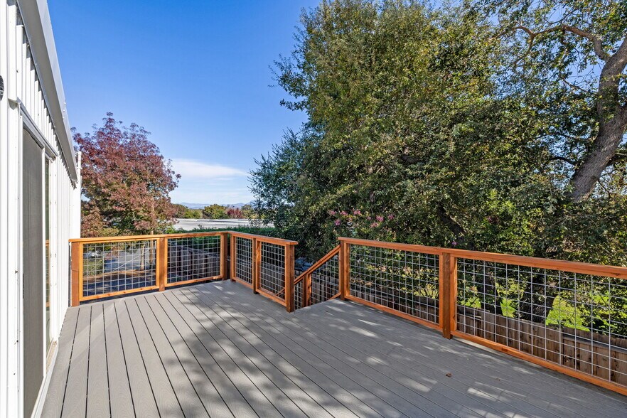 More Photos Of 833 Gravenstein Hwy S, Sebastopol Warehouse For Sale