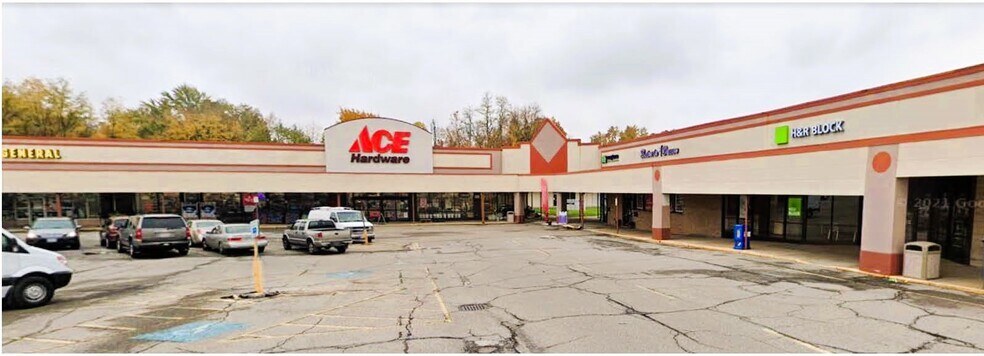 More Photos Of 152-176 Cherry St, Kent Unknown For Lease