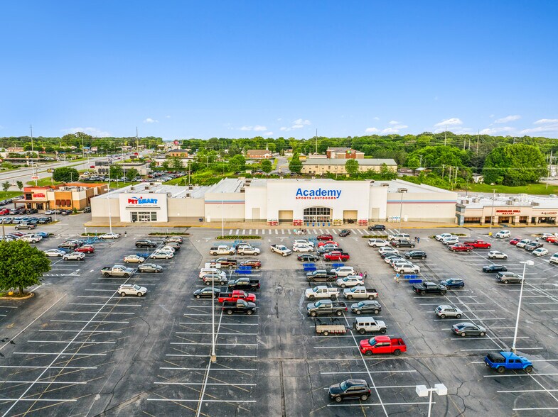 More Photos Of 111-191 Cox Creek Pky S, Florence Storefront For Sale