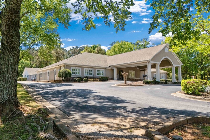 More Photos Of 516 W Bankhead Hwy, Villa Rica Daycare Center For Sale