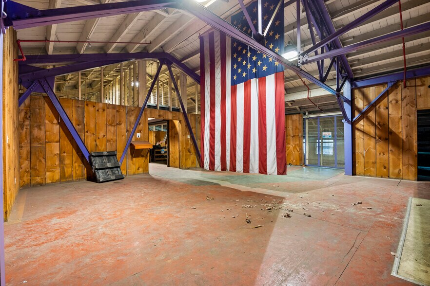 More Photos Of 403-409 N Pearl St, Albany Warehouse For Sale