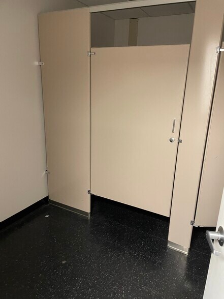 More Photos Of 343-351 Spook Rock Rd, Suffern Office For Sale