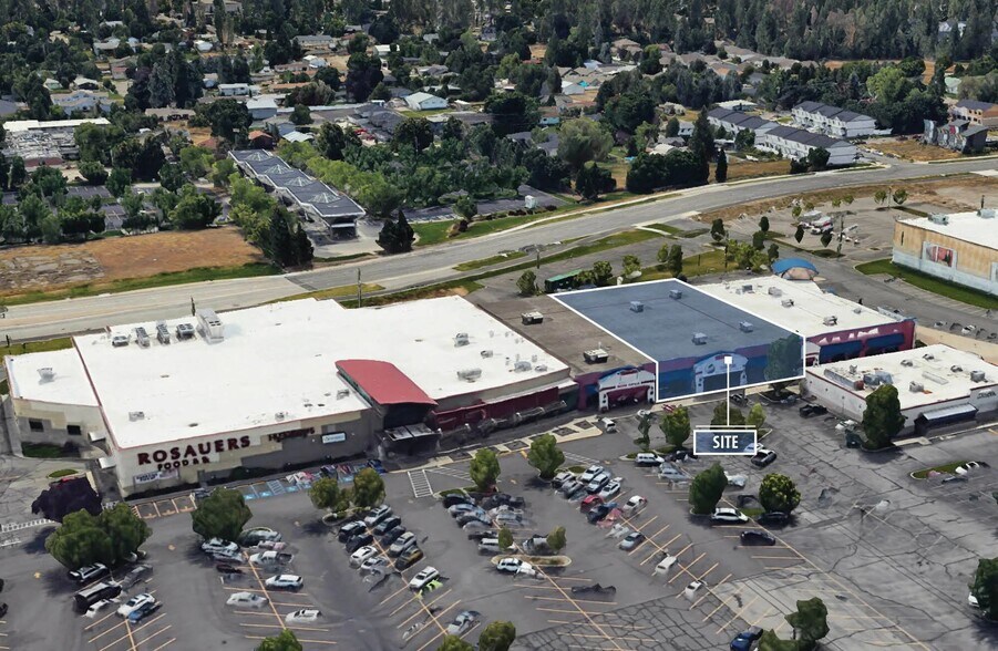 Primary Photo Of 10600-10614 E Sprague Ave, Spokane General Retail For Lease